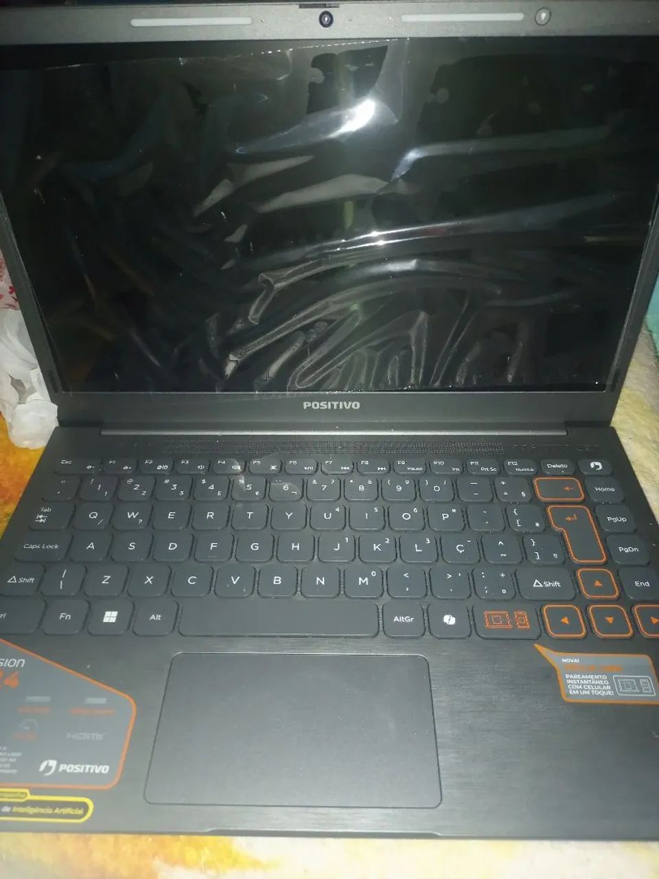 Vendo notebook positivo