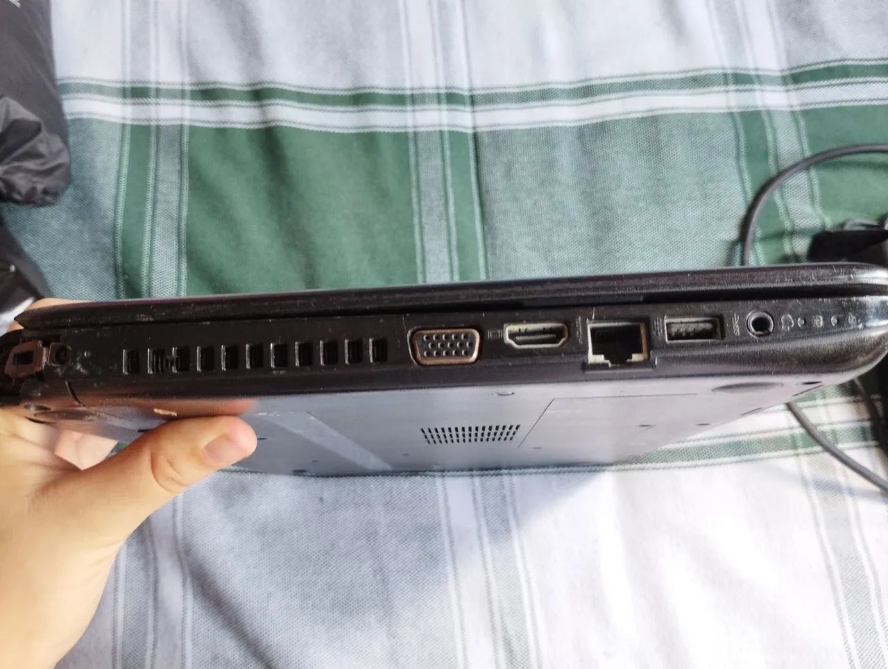 VENDO NOTEBOOK HP I3 - Foto 3