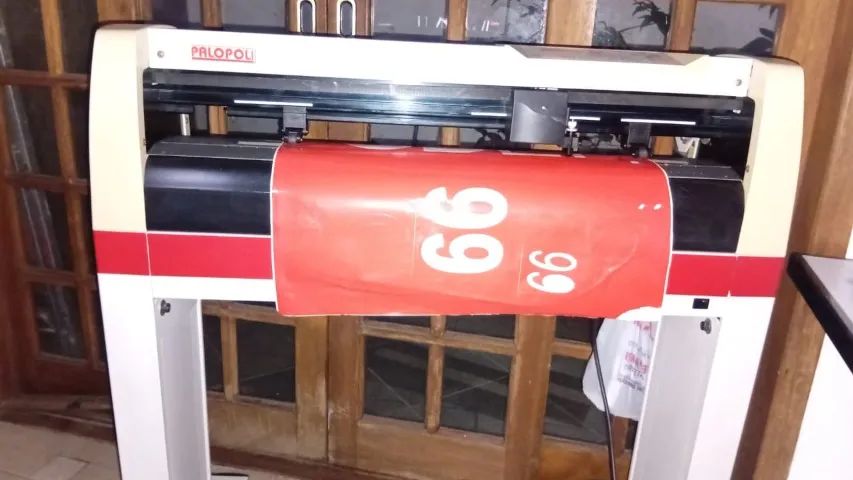 PLOTTER DE RECORTE MIMAKI GC60SR  SUMMA  GRAPHTEC GCC - Foto 2