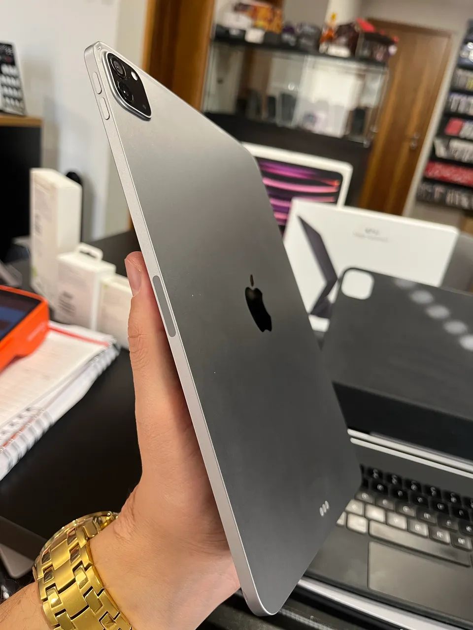 iPad Pro m2 Magic Keyboard 
