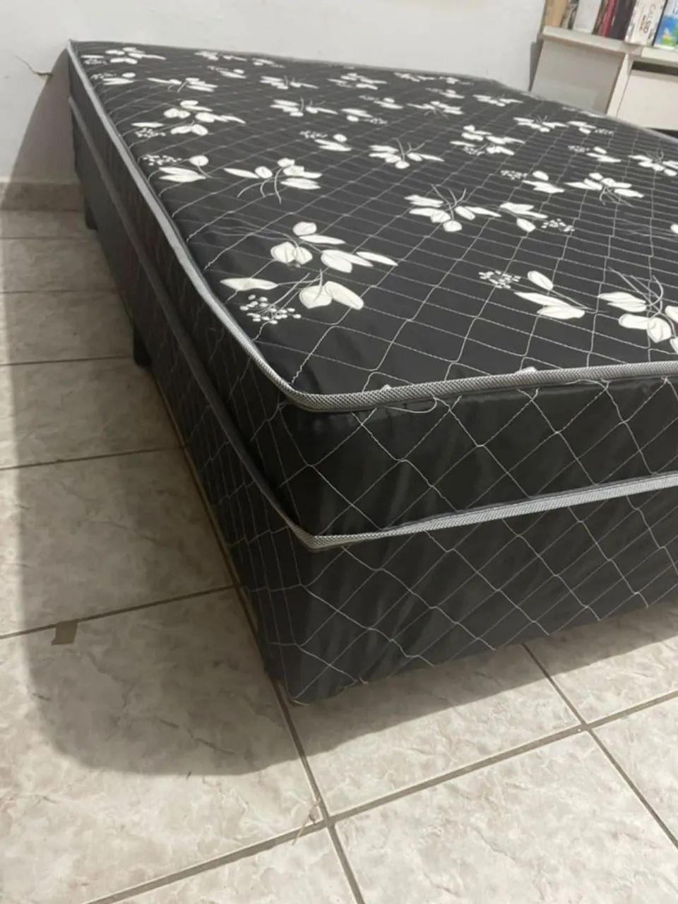 Cama box casal com colchão! - Foto 3