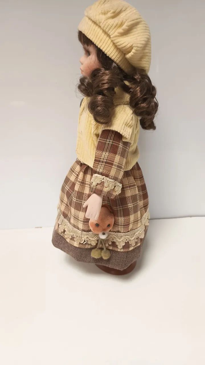 Antiga boneca de porcelana 31 cm - Foto 4