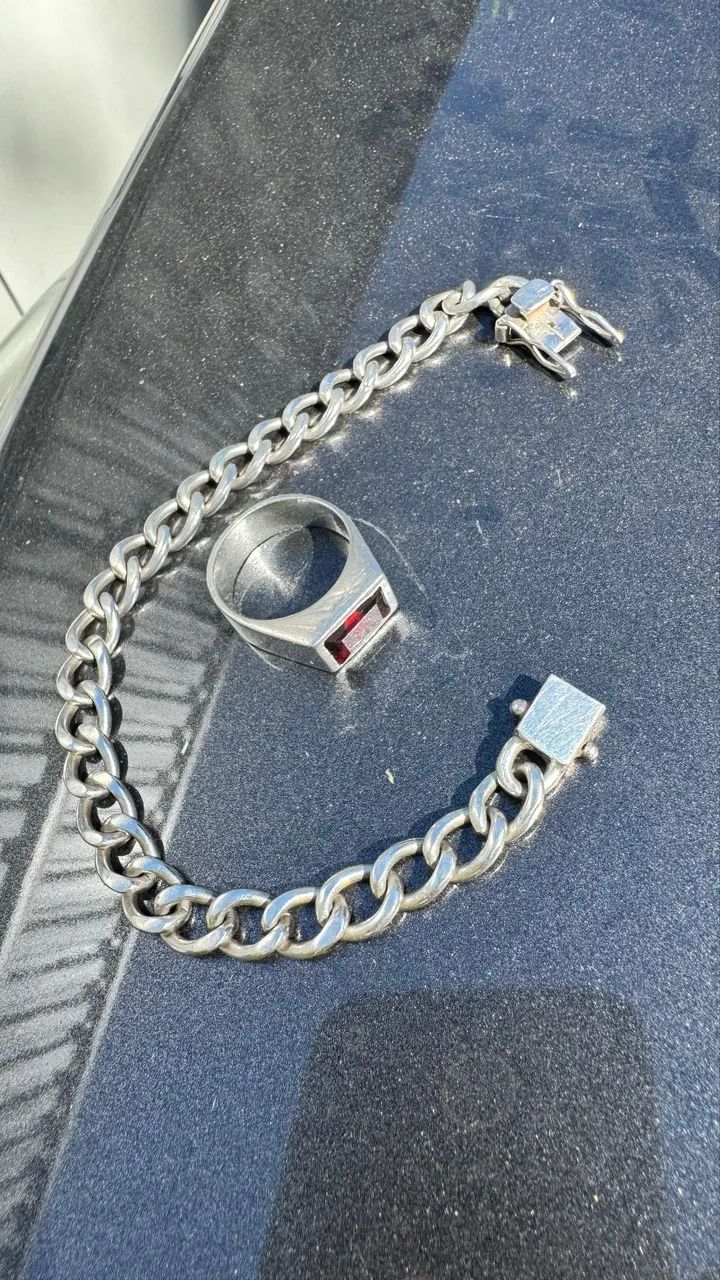 Pulseira de prata e anel maciço  - Foto 3