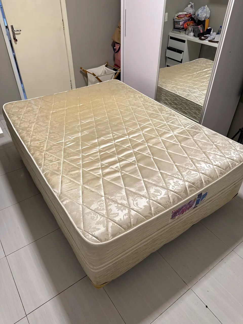 Onix Double Bed65704324179585122