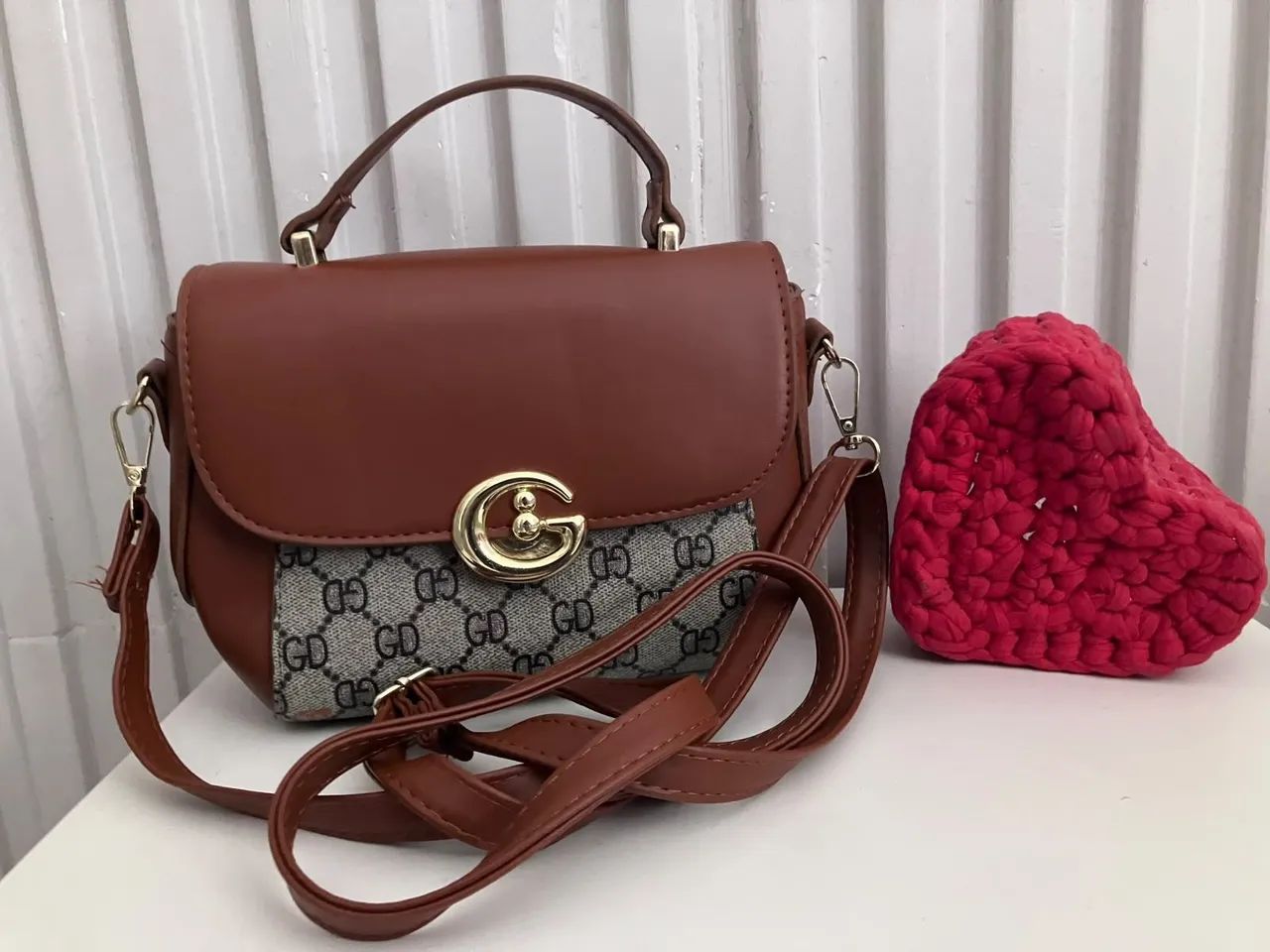 Vendo com urgência (BOLSAS NOVAS) 