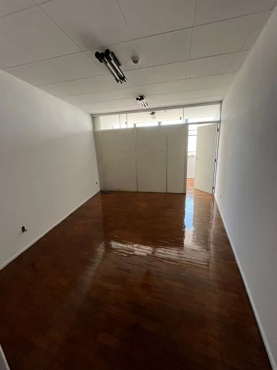 Alugo Sala comercial ** Negociação com proprietario*** - Foto 3