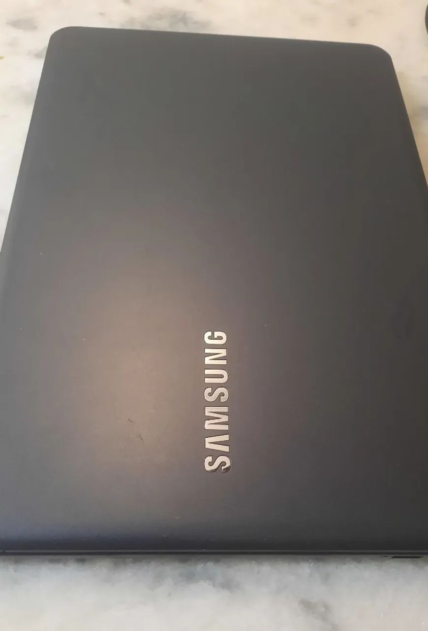 Notebook Samsung Essentials SSD 240GB 4GB RAM