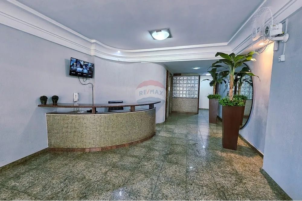 Apartamento 4 quartos com varanda panorâmica e 2 vagas no centro de Muriaé - Foto 3