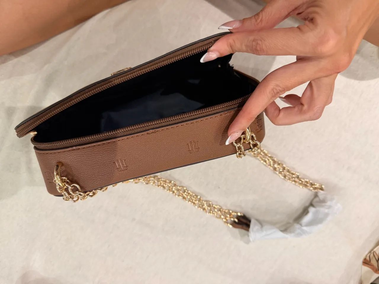 Bolsa Tommy Hilfiger Original - Nova - Importada dos EUA - Foto 3
