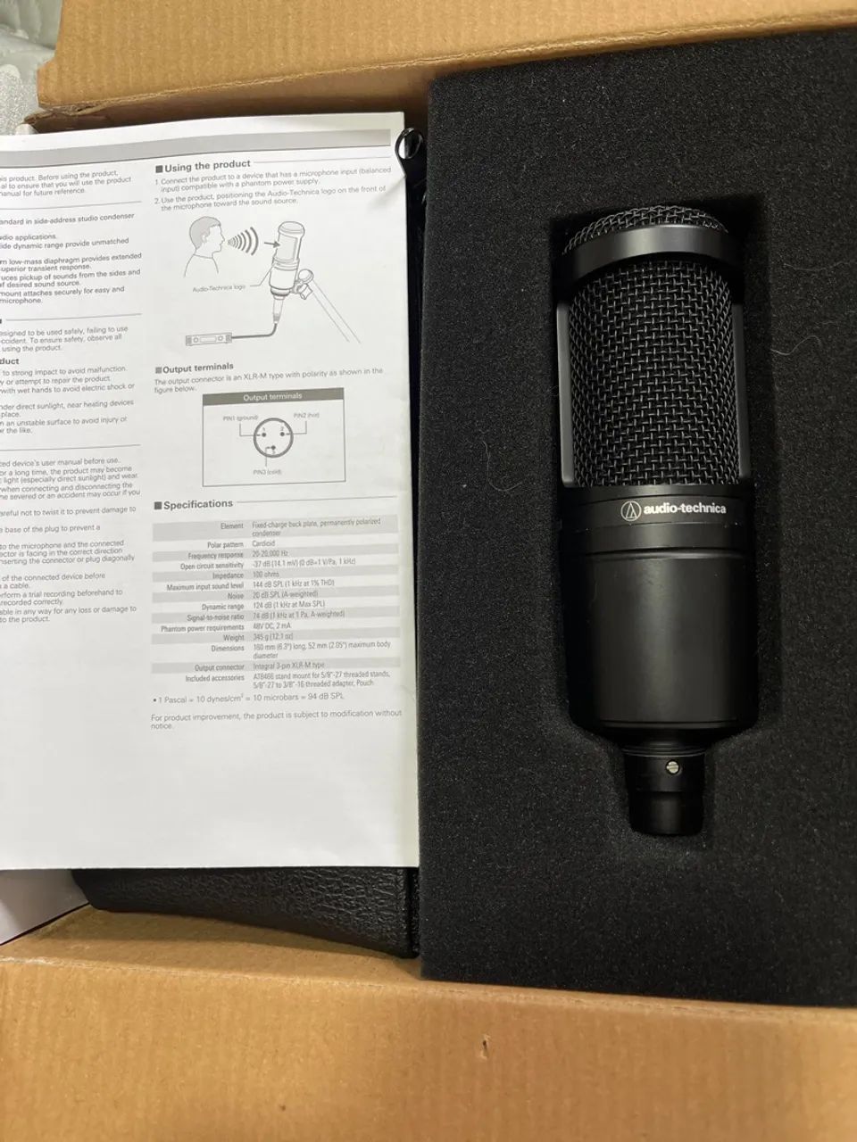ÁUDIO TECHNICA AT2020 / BEHRINGER UMC 22