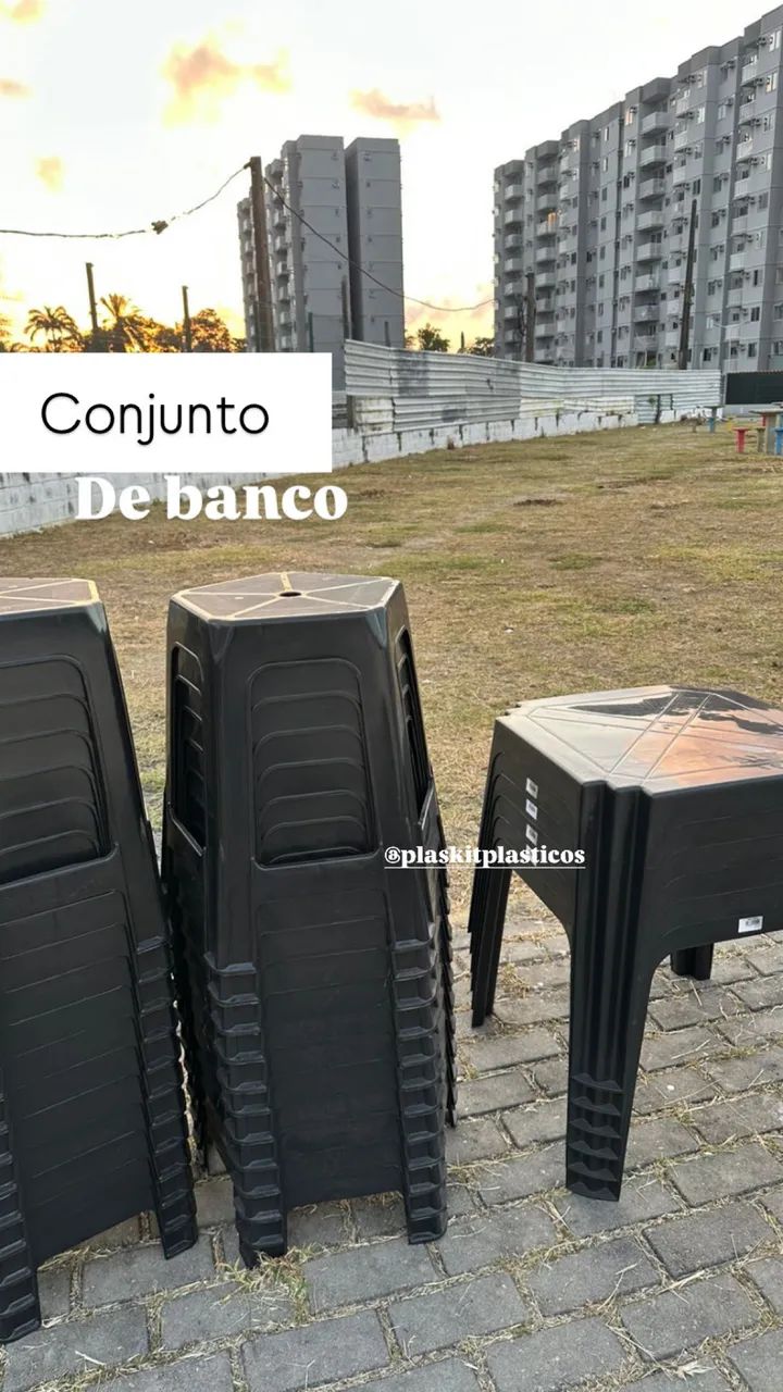 Kit mesinha com 4 bancos  - Foto 2