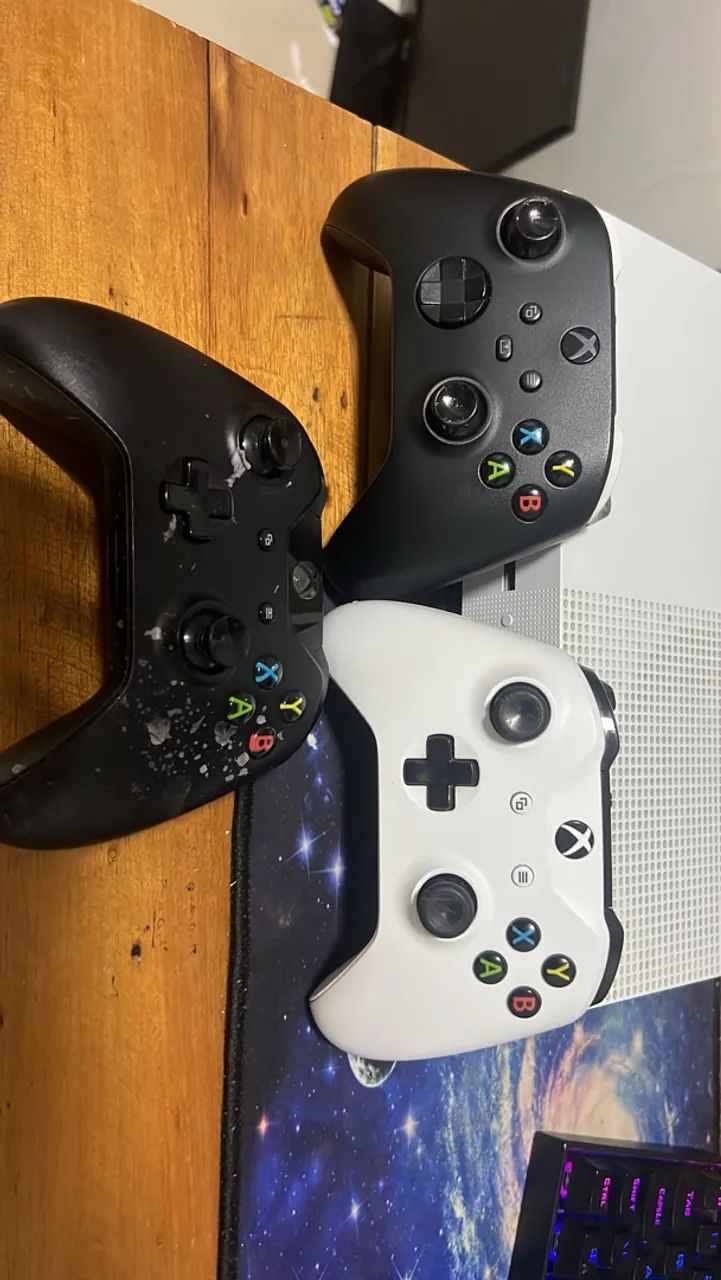 Xbox one s 1tb com 1 controle serie x e 2 normais!!? - Foto 2