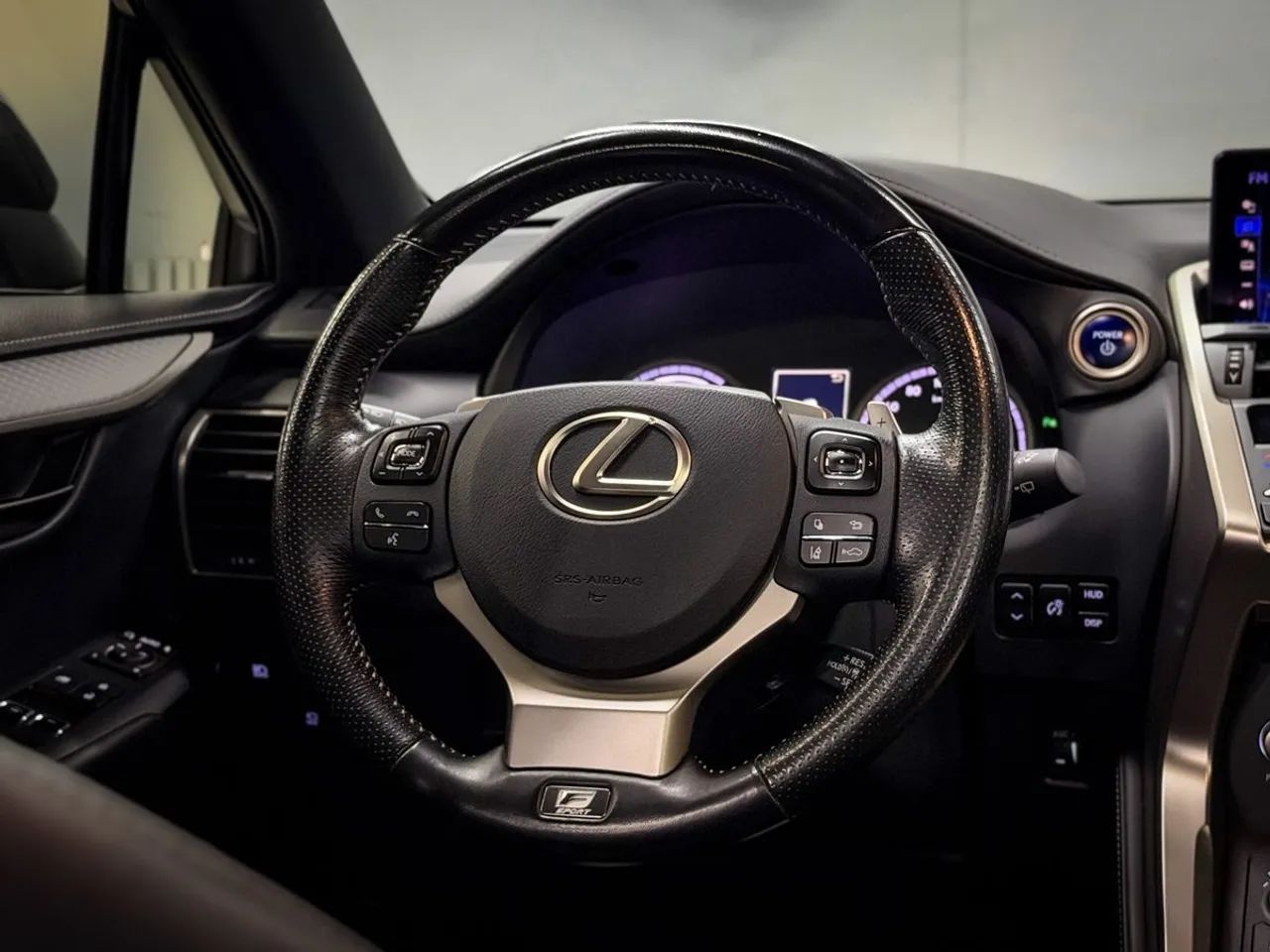 Lexus NX-300 F-sport 2.0 16V 238cv Aut., foto 16 de 20