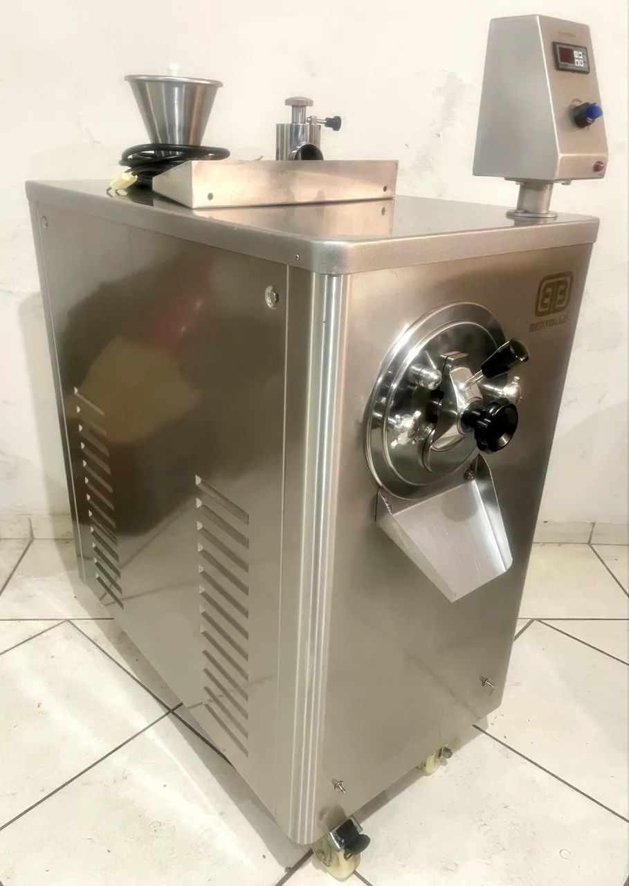 Máquina de sorvete e açaí Bertollo 80/100