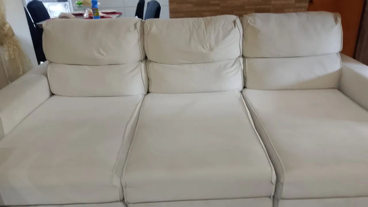 Sofá 3 lugares 