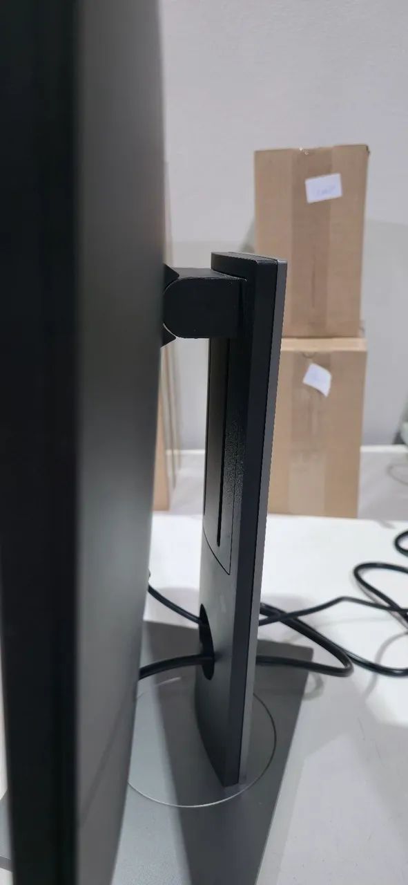 Monitor Dell P2217h Tela 22" Polegadas Led Preto Full HDMI Com Regulagem Alta Resolução - Foto 5