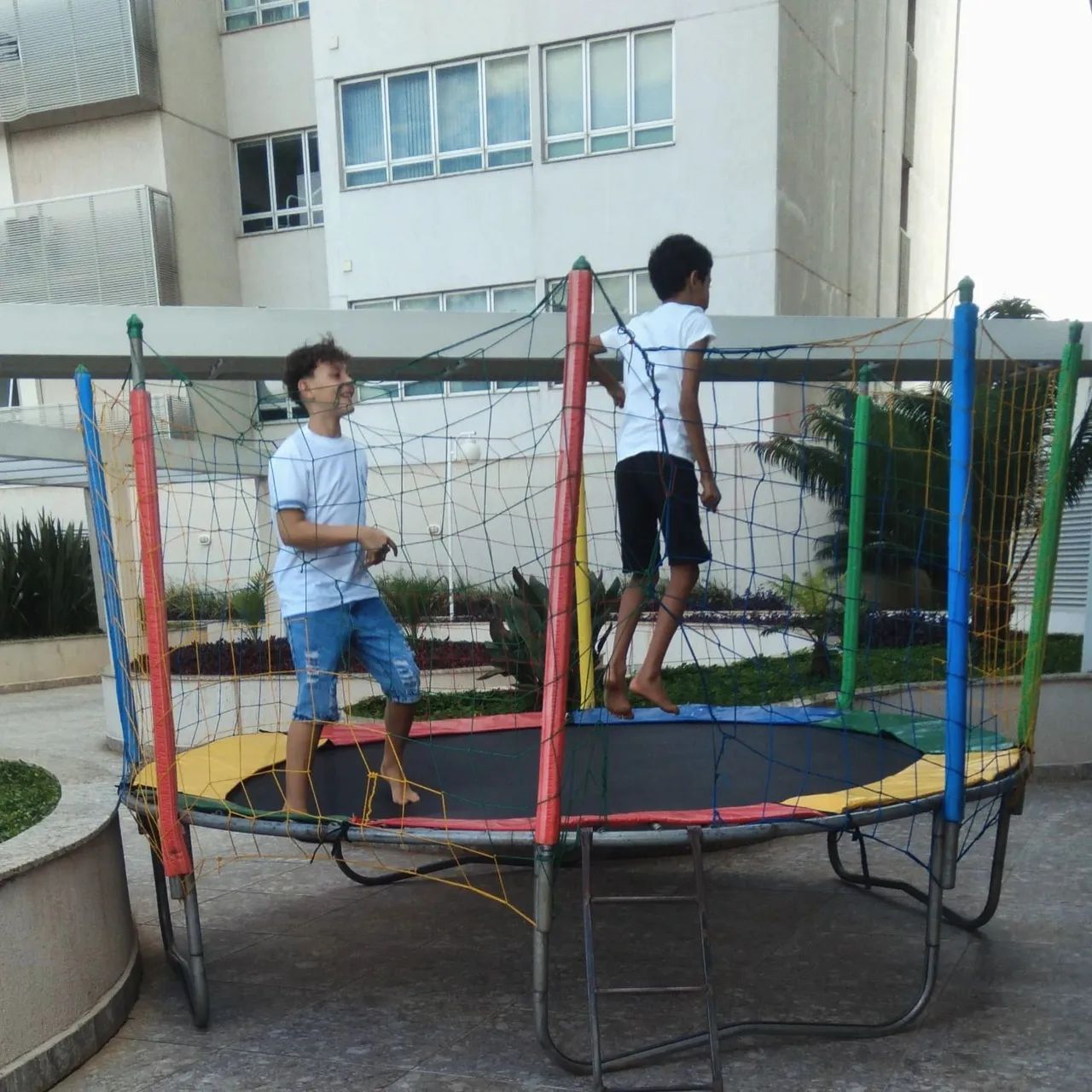 Aluguel de Pula-Pula, Piscina de Bolinha, Algodão doce e Pipoca