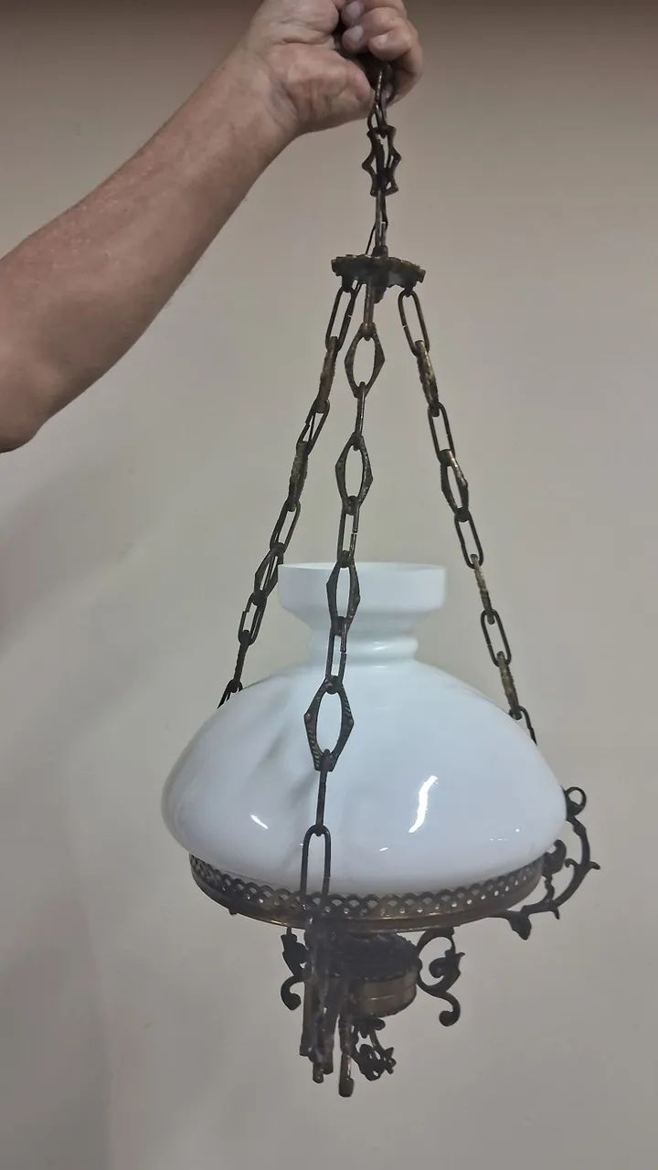 Lustre Antigo em Bronze com cupula - Foto 3
