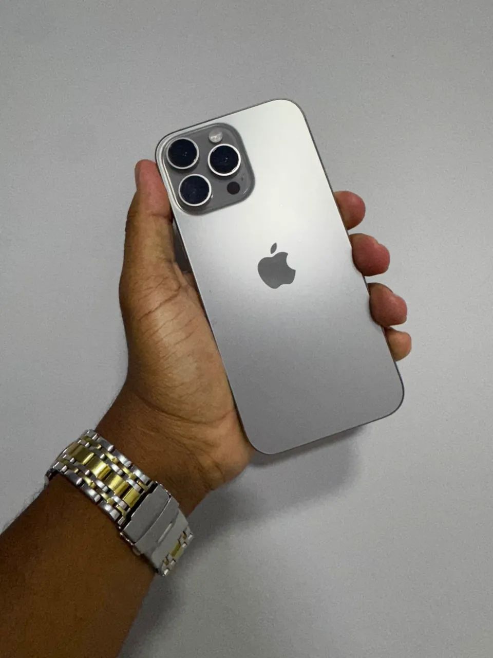 iPhone 16 Pro Max 256GB! Todo OK. Funcionando tudo perfeitamente. 