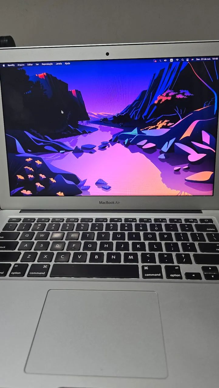 MacBook Air (13-inch, 2017)