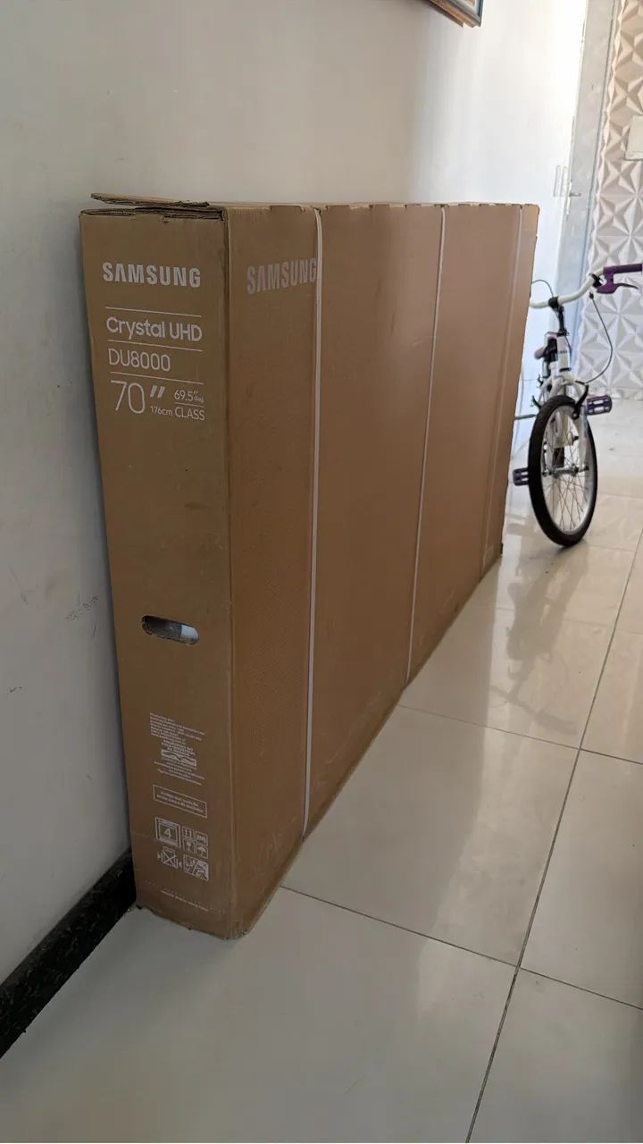 TV Samsung 70? Crystal UHD 4K DU8000 NOVA E LACRADA