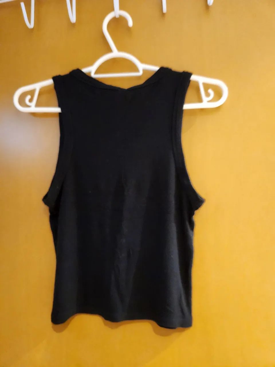 Blusa cropped preta tamanho P - Foto 2