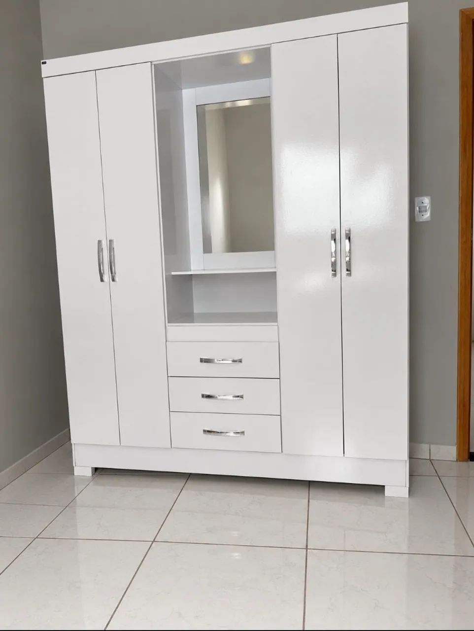GUARDA ROUPA BRANCO - Foto 3