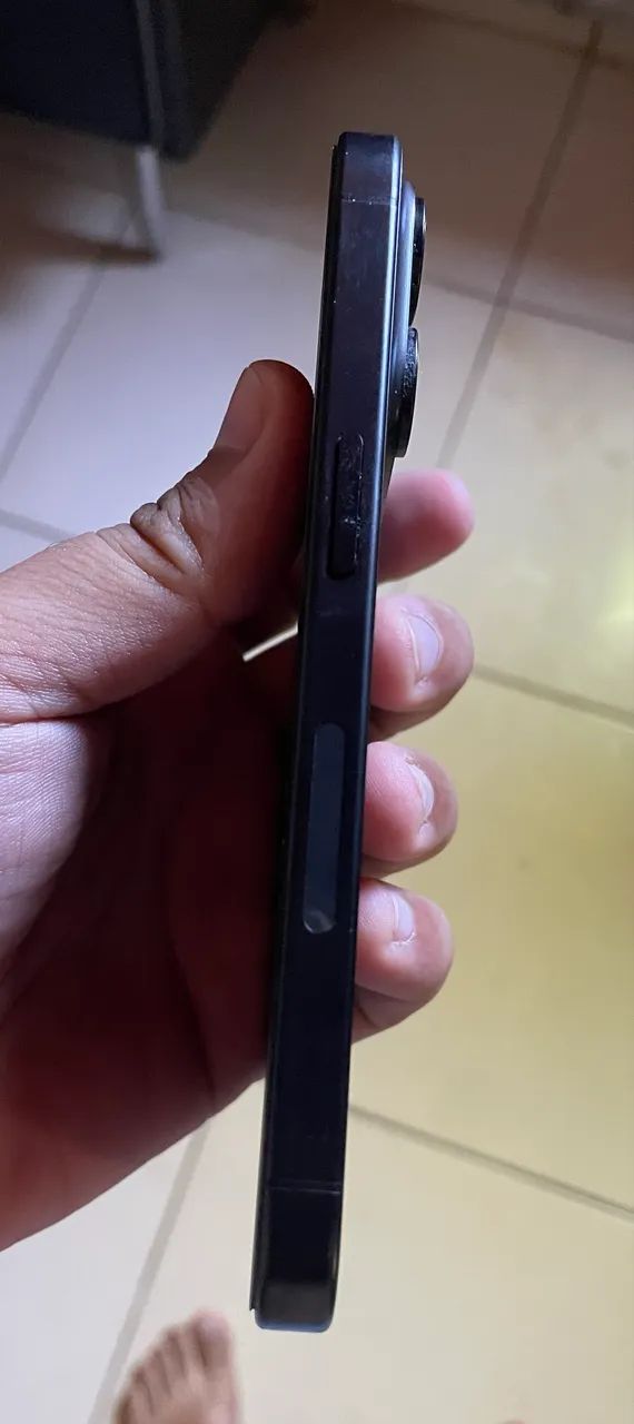 iPhone 15 pro - Foto 2