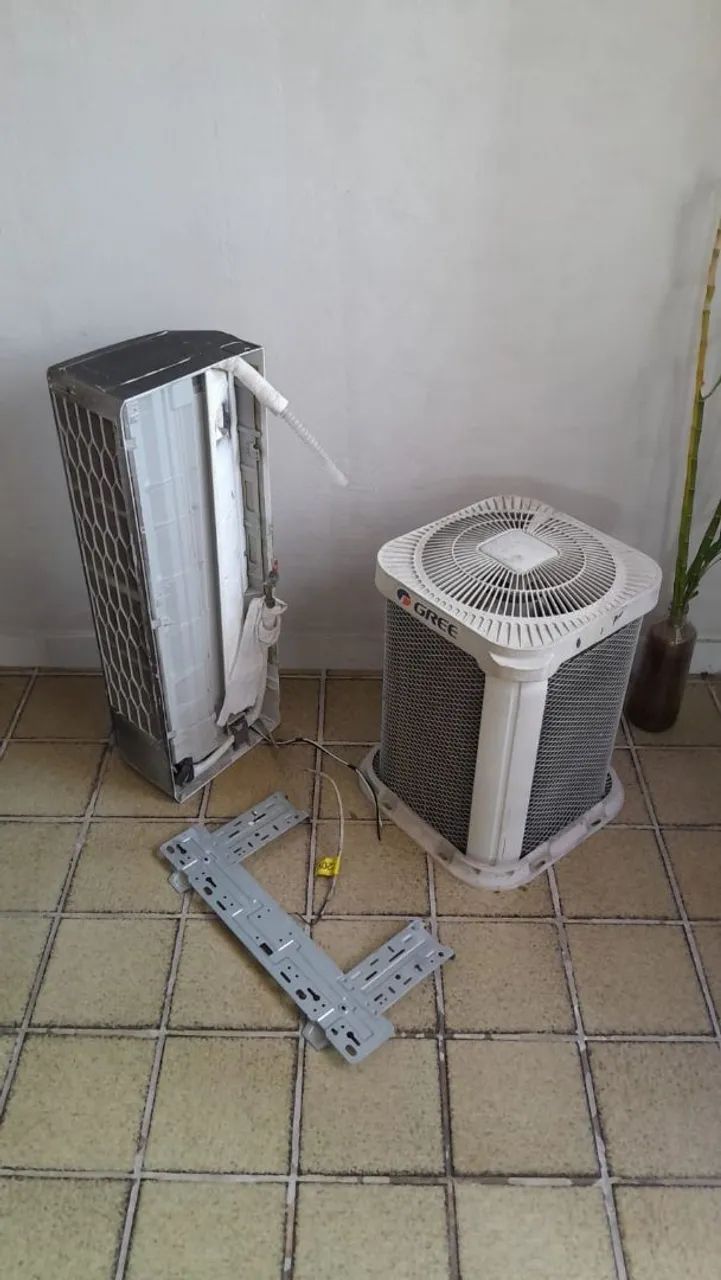 Oportunidade. Split inverter seminova com suporte  - Foto 2