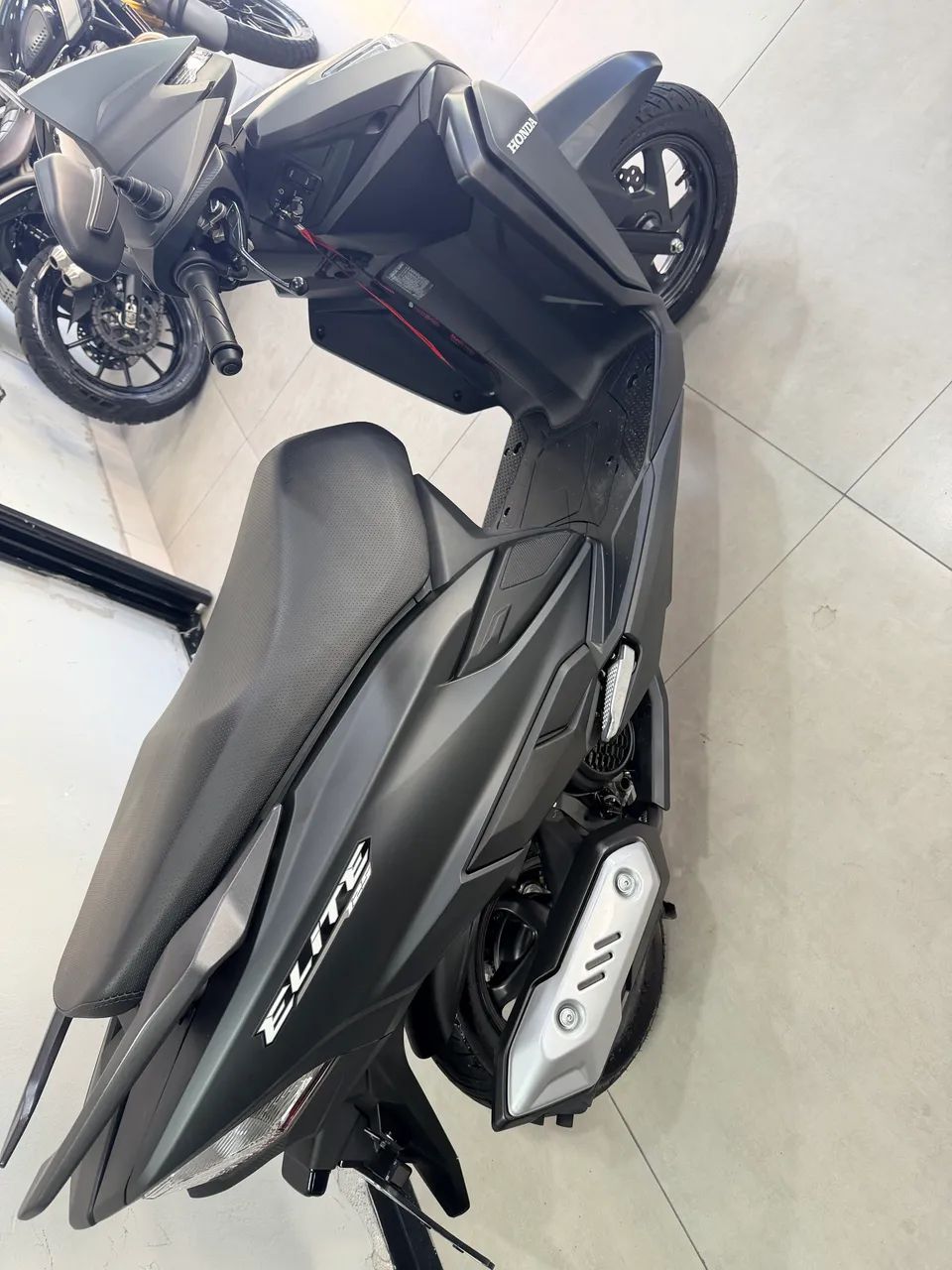 ELITE 125 2027 - Foto 5