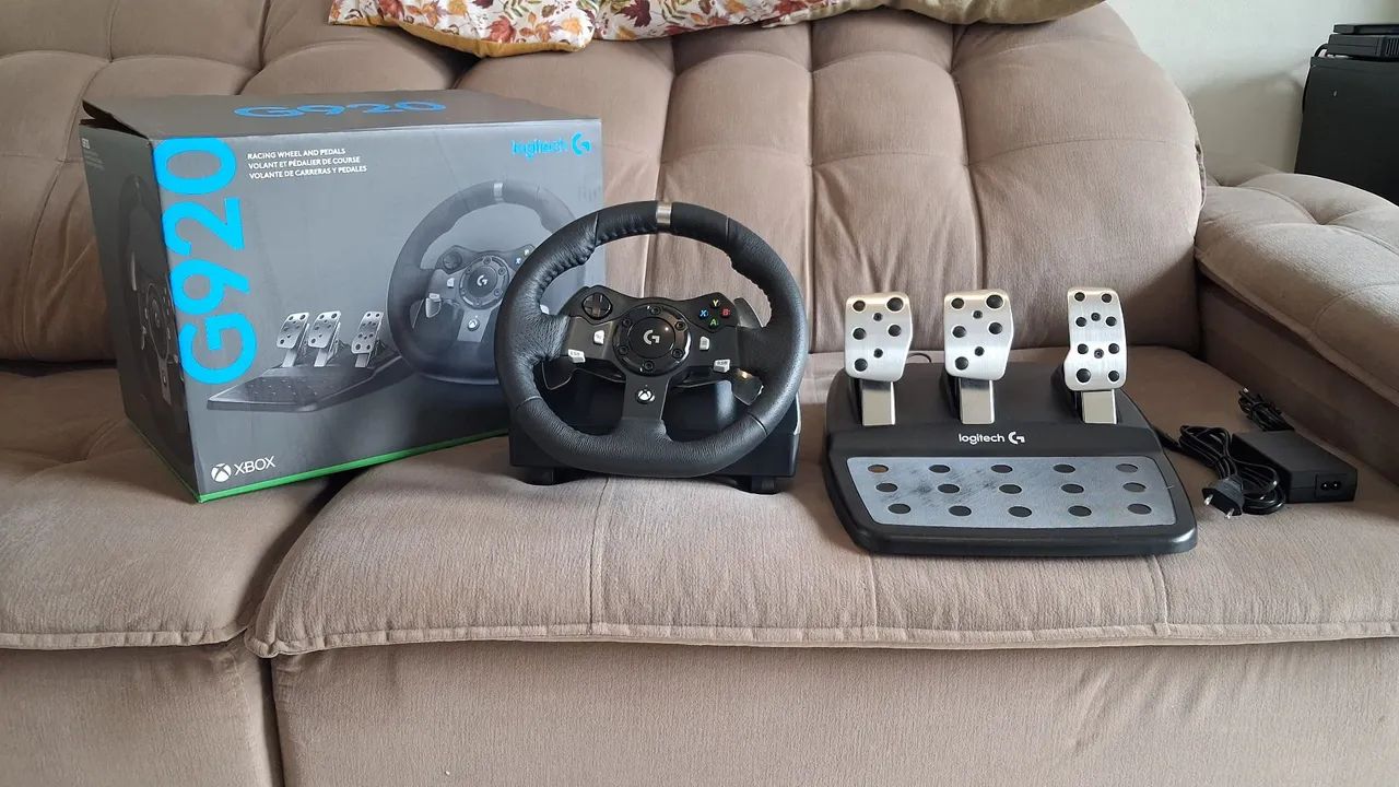 Volante Logi G920 com pedais