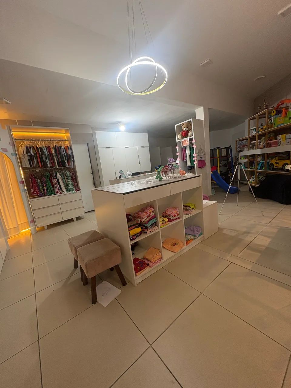 OPORTUNIDADE DE REPASSE LOJA DE ROUPA INFANTIL - Foto 2