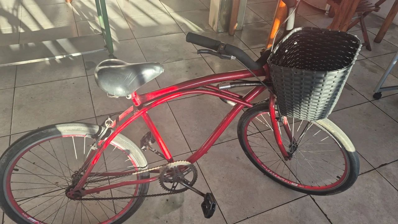 Bicicleta aro 26 com cesta e cadeado