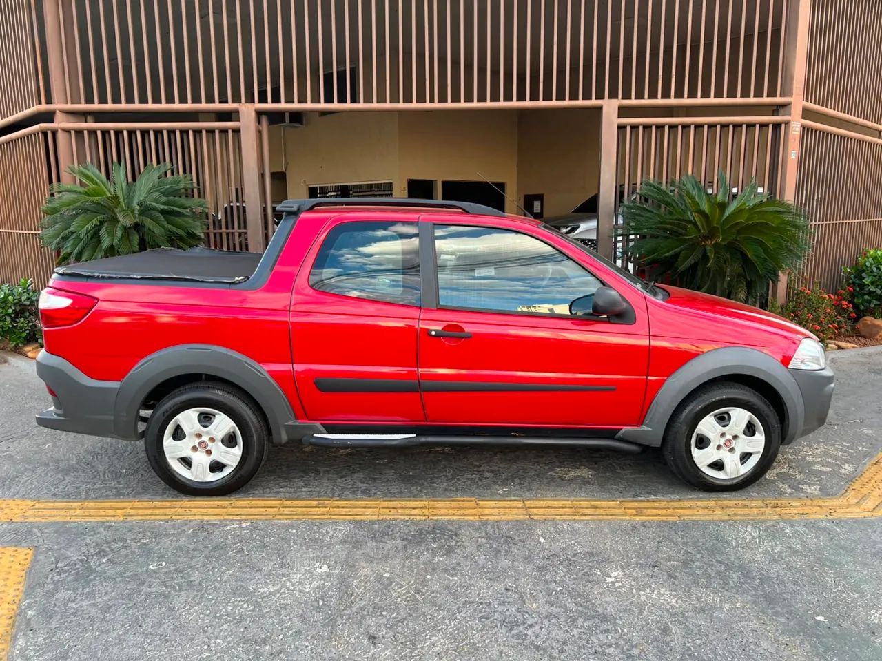 Fiat Strada Working Hard 1.4 Fire Flex 8V CD 2018 - Foto 2