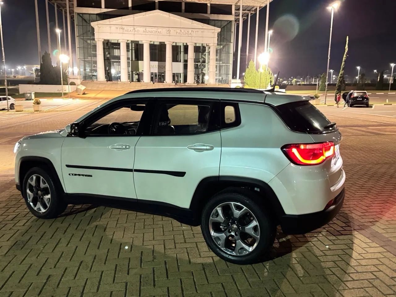 Jeep Compass Longitude 2.0 4X2 Flex 16V Aut. 2019 - Foto 4