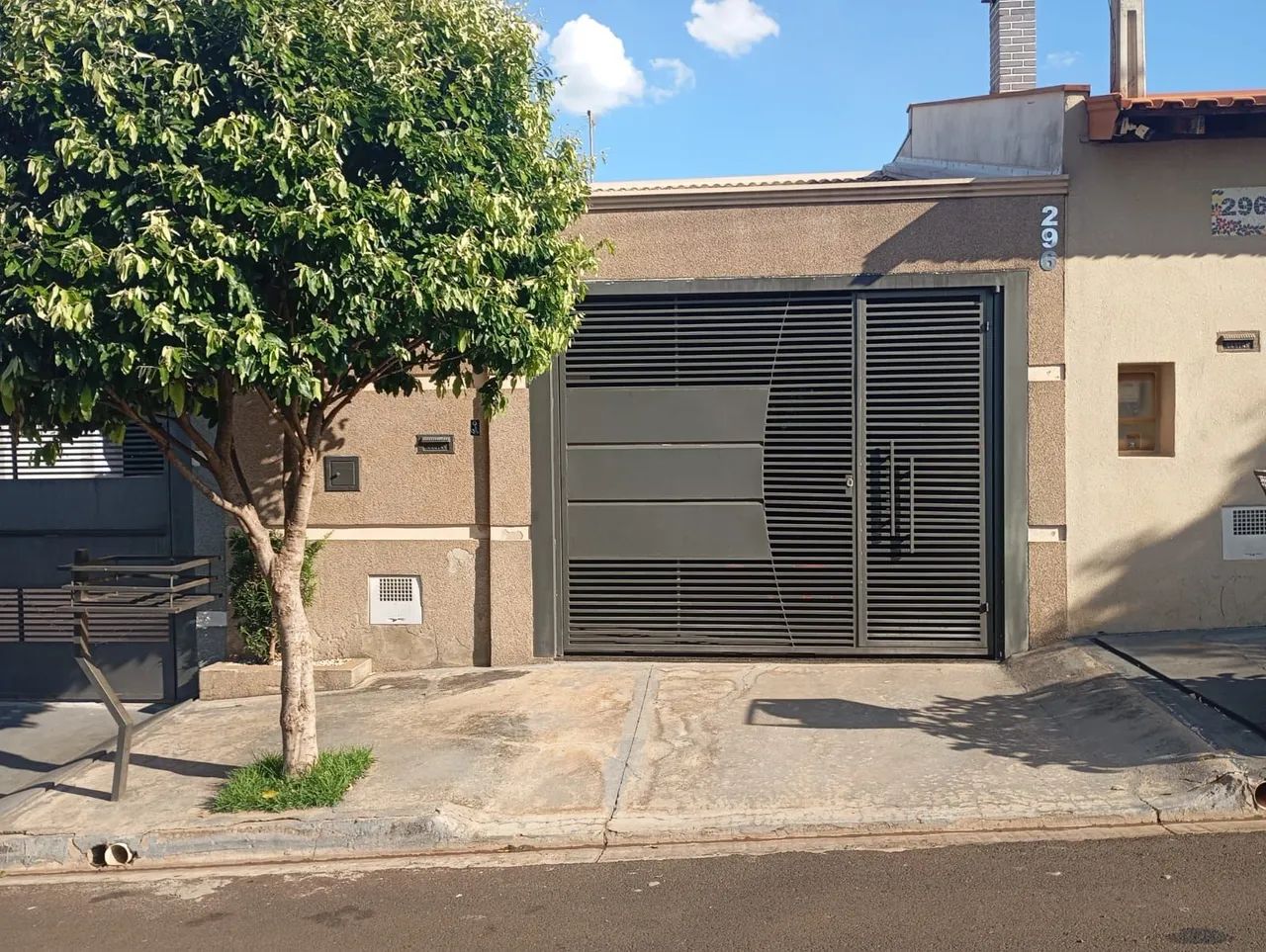 CASA A VENDA