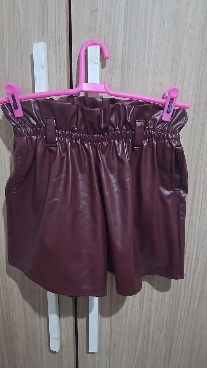 Short  feminino tamanho  P ótimo estado 