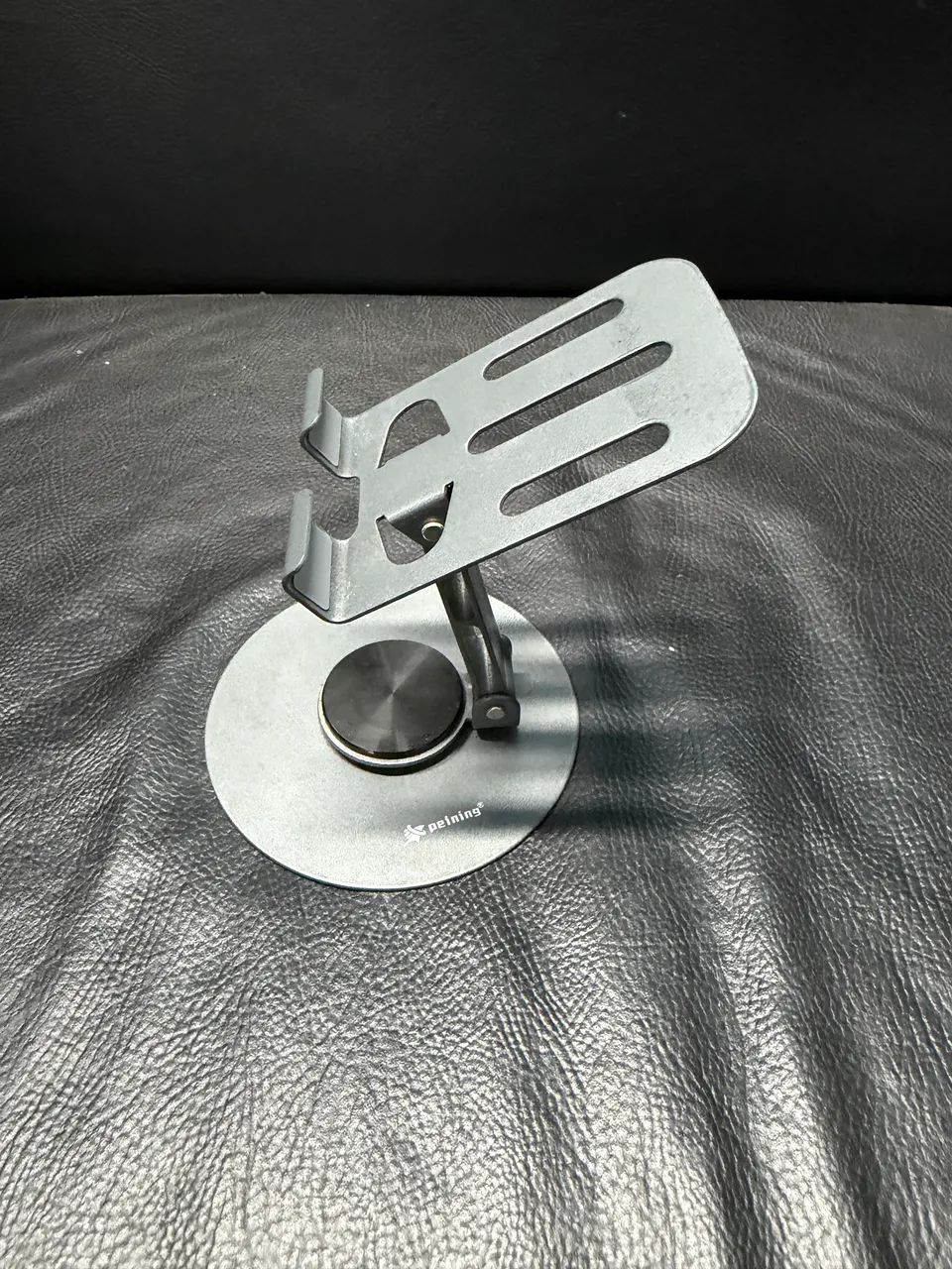 suporte metal reforçado para celular e tablet  - Foto 5