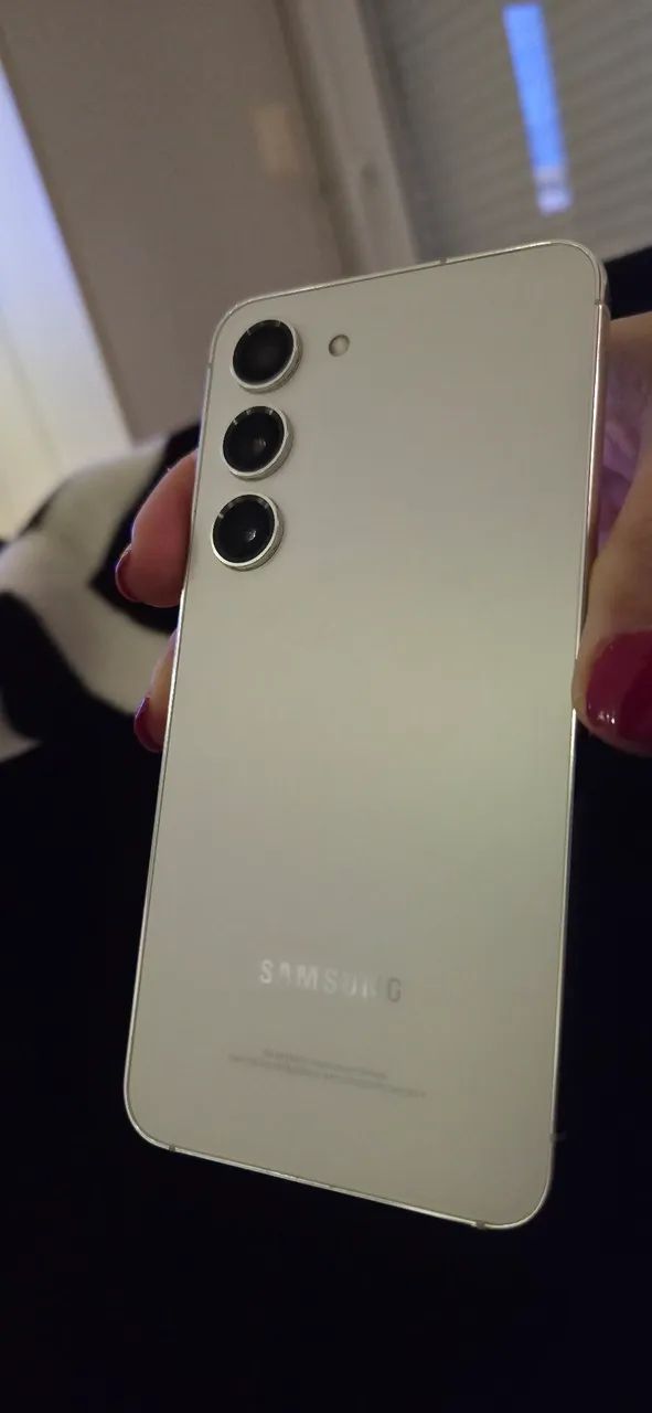Samsung Galaxy S23 256Gb creme impecável  - Foto 5