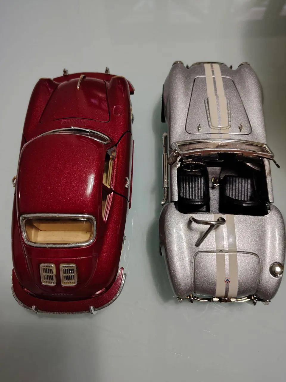 2 miniaturas clássicas.Escala 1:24  - Foto 2