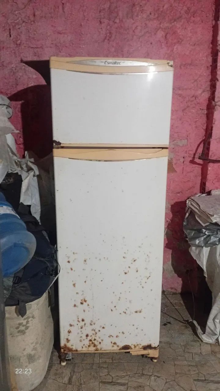 Vendo um Geladeira usando  - Foto 2