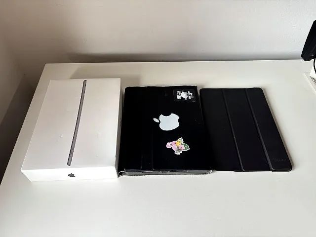 Tablet Apple iPad 9ª geração 64GB Wi-Fi + capa com teclado + caixa - Foto 5