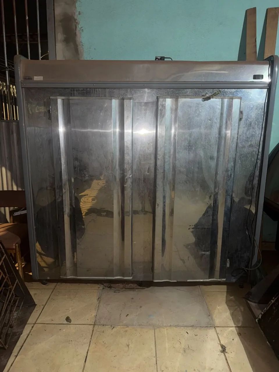 Balcão e câmera fria para carnes, açougue. - Foto 2