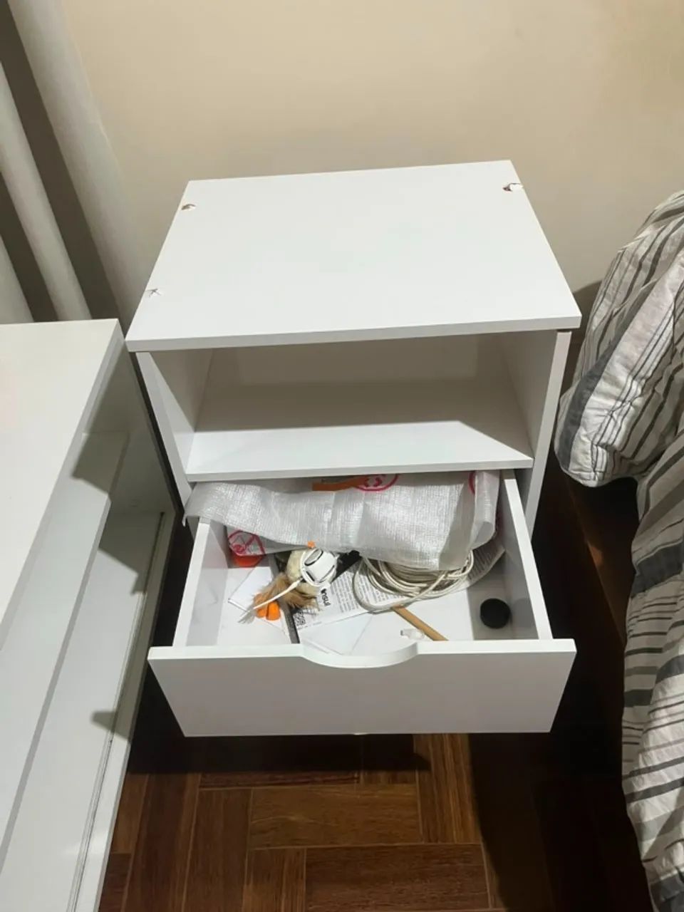 Mesa de cabeceira - Foto 2