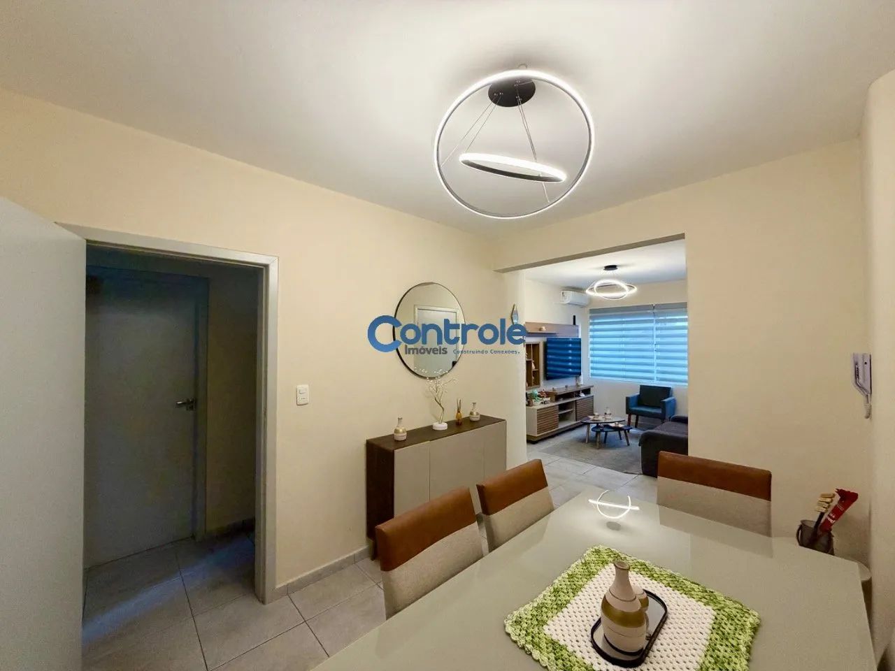 Apartamento com 02 dormitórios no Abraão, em Florianópolis/SC!