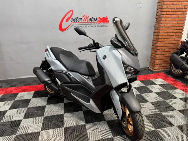 YAMAHA XMAX 300 ABS CONNECTED - Foto 3
