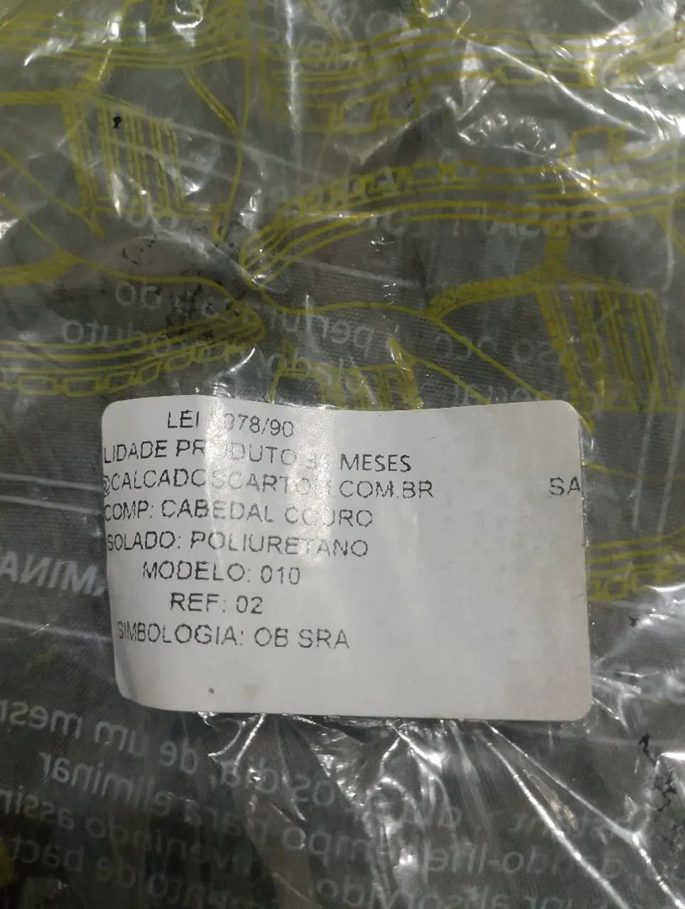 Bota preta de couro para trabalho  - Foto 3