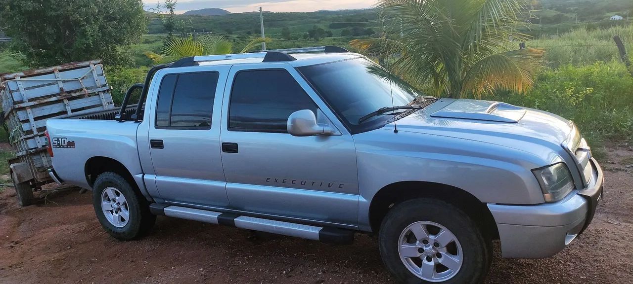 Chevrolet S10 Blazer DLX 2.8 4X4 TB Interc. Diesel 2002