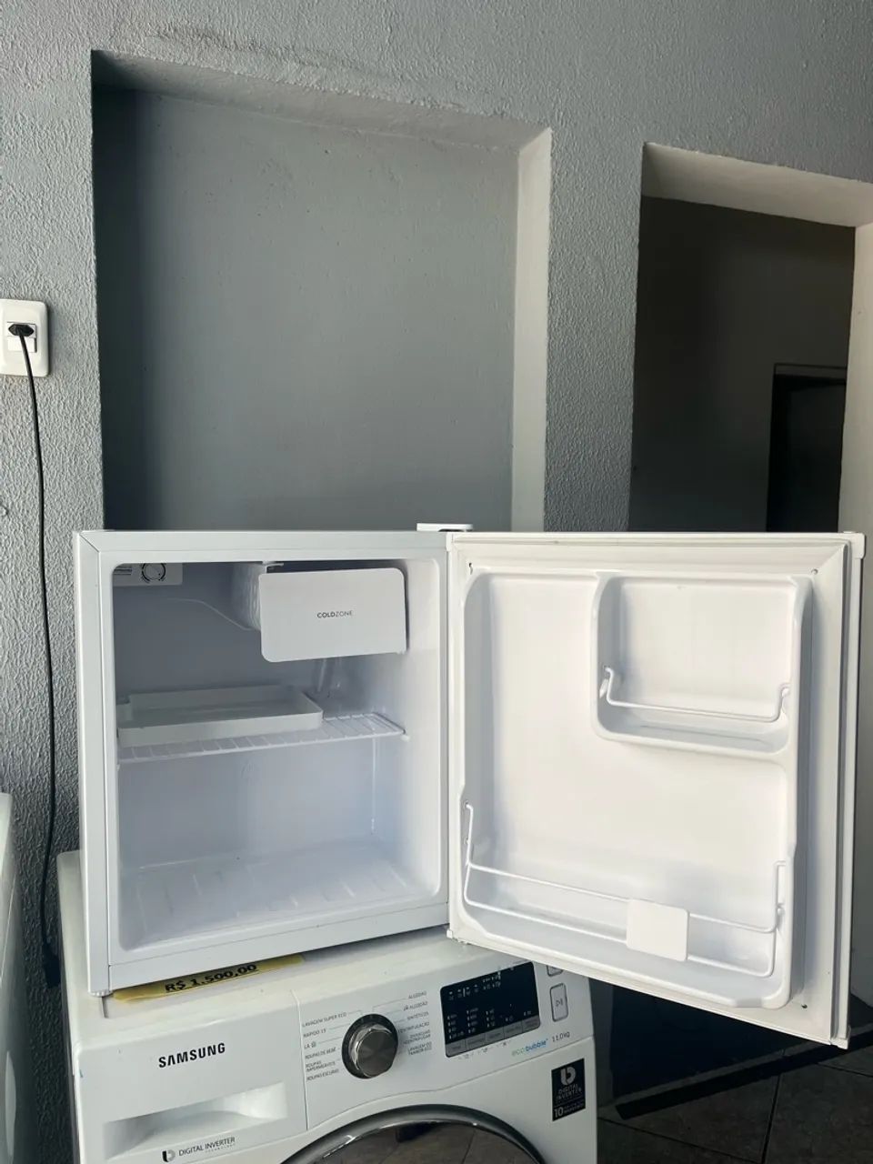 Frigobar Electrolux 47 litros 220 volts  - Foto 3