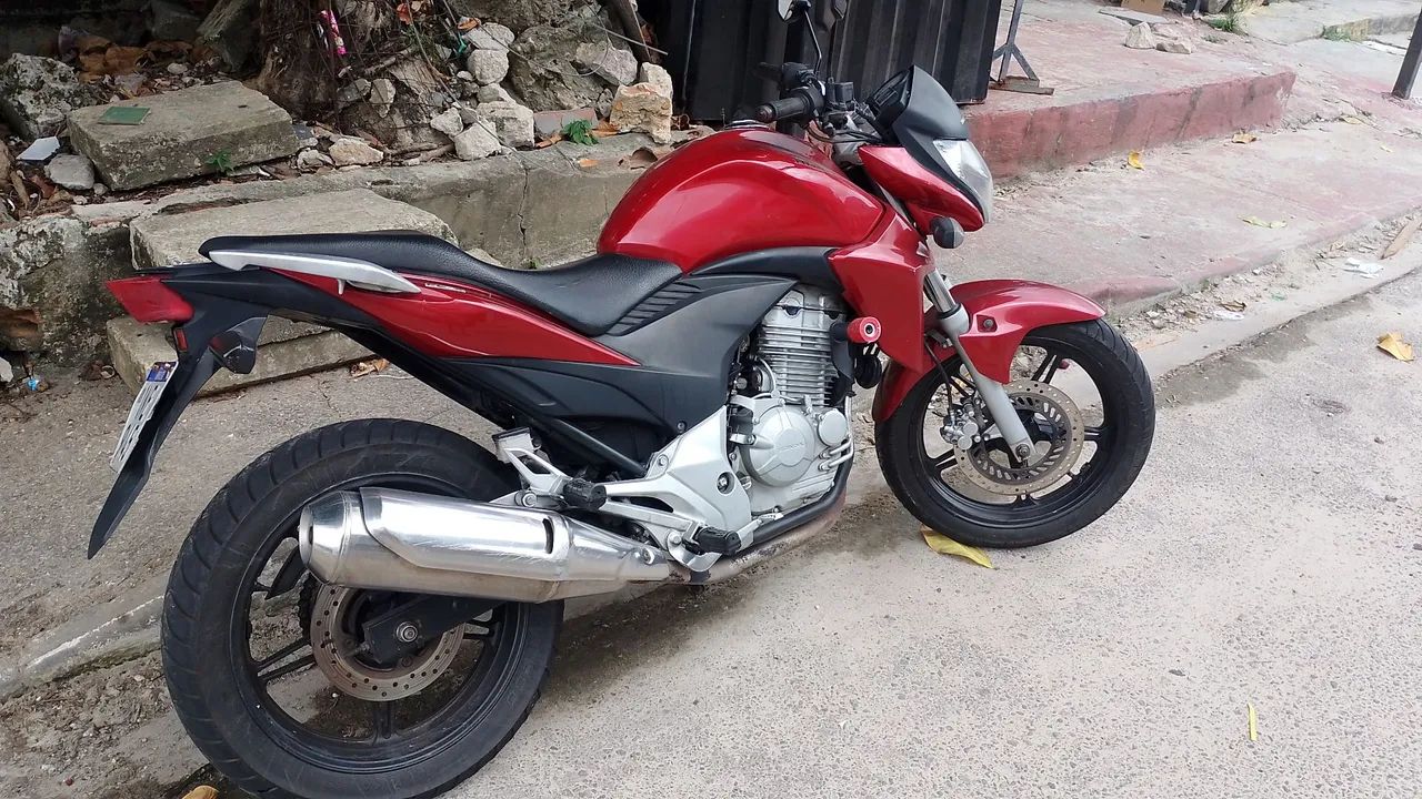 CB300R - Foto 3